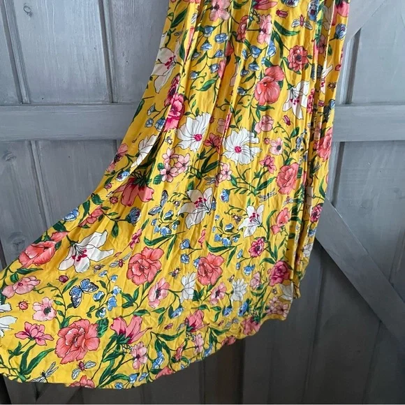 Hollister High Low Yellow‎ Floral Garden butterflies bees Small Easter summer - Picture 6 of 10